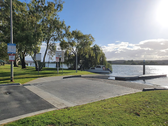 Avoca Dell Boat Ramp