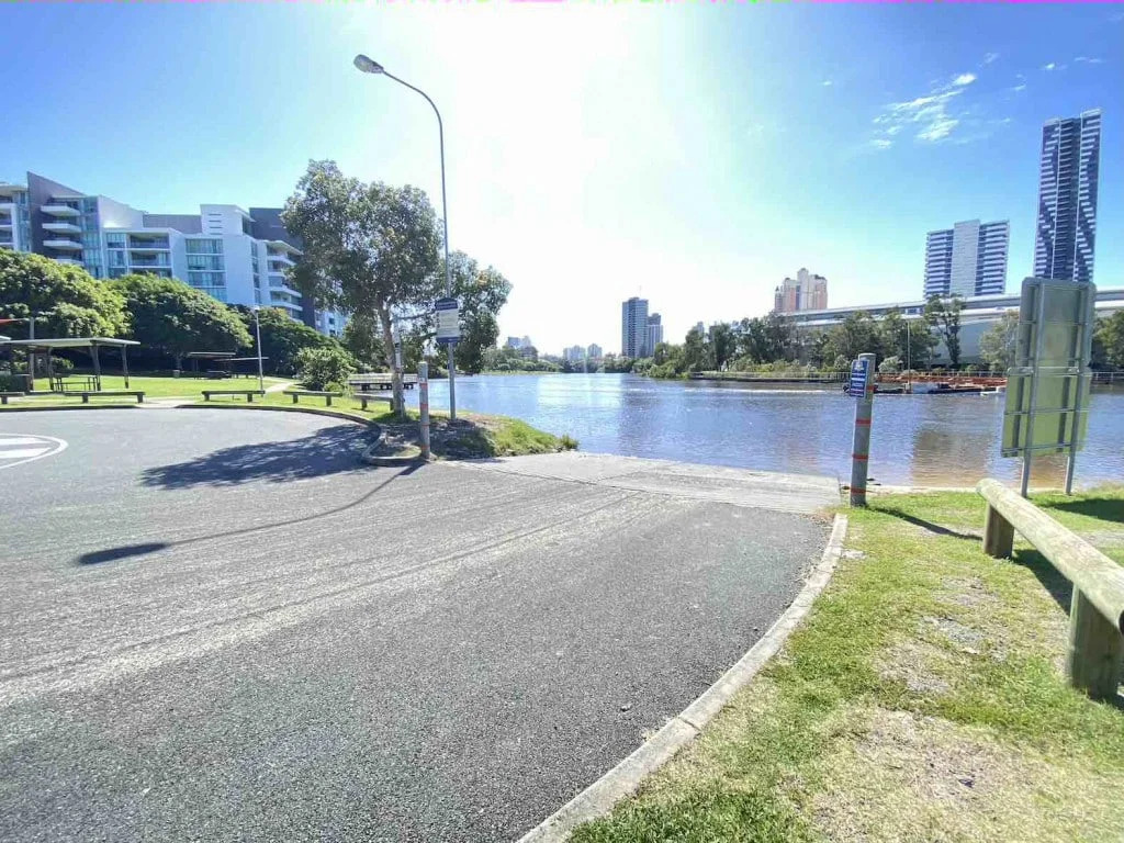 TE Peters Boat Ramp, Broadbeach Waters