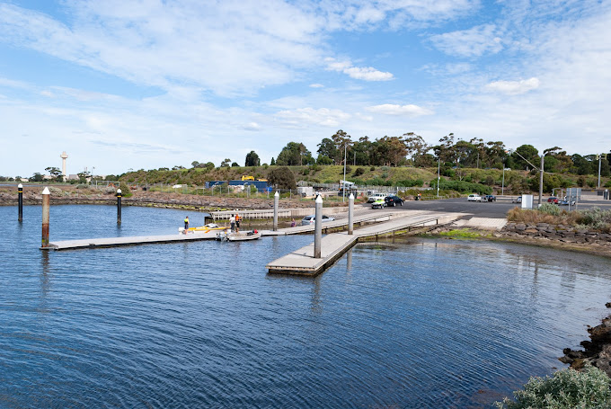 Geelong Limeburners Point Ramp in Corio Bay