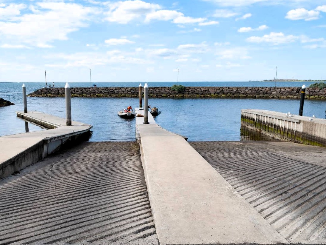 Geelong Limeburners Point Ramp in Corio Bay