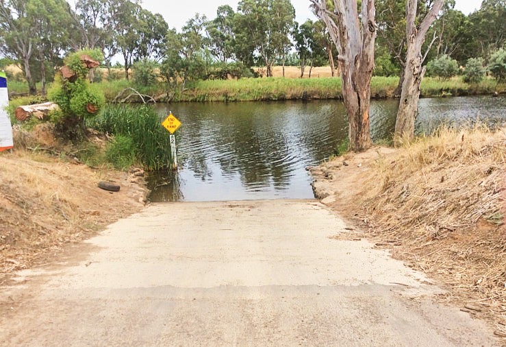 Sweeneys Lane Ramp, Loddon River Bridgewater