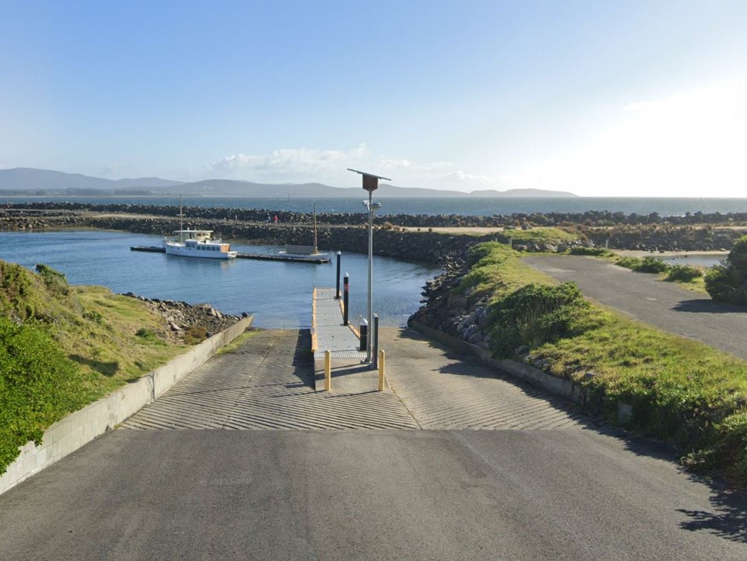 Low Head Boat Ramp