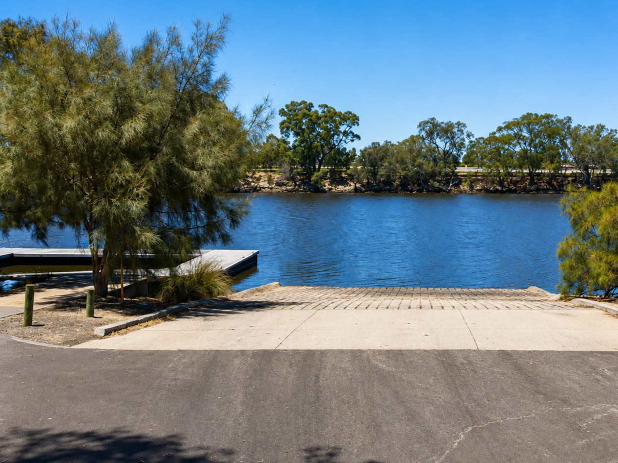 Memorial Drive Boat Ramp