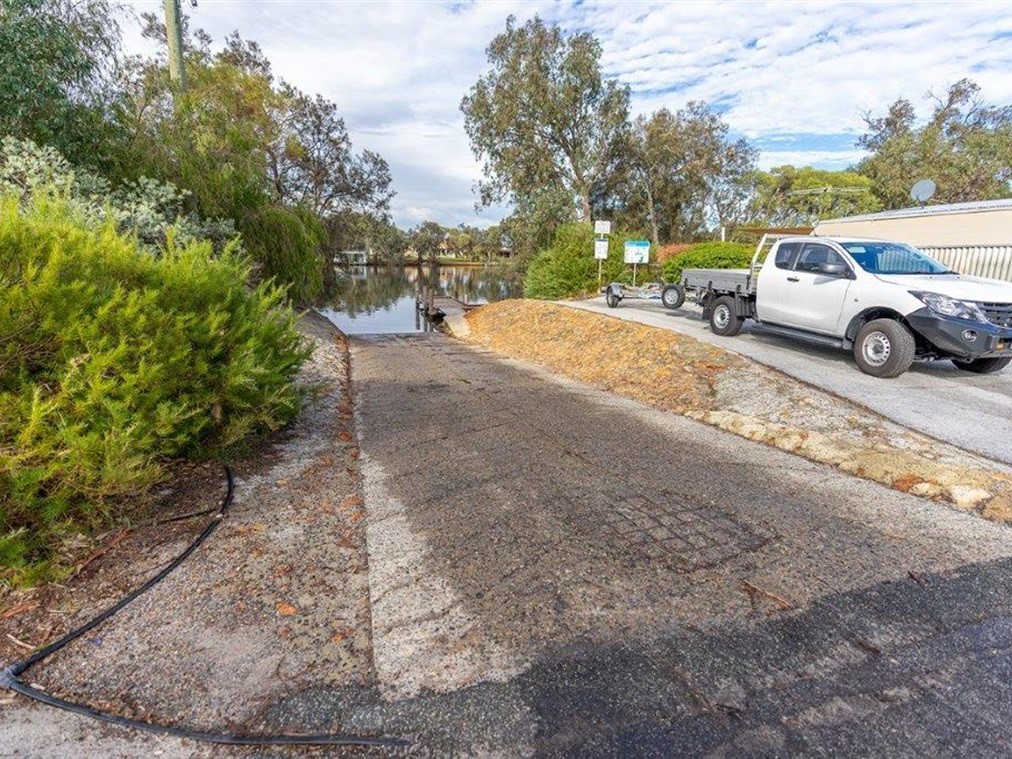 North Yunderup Boat Ramp